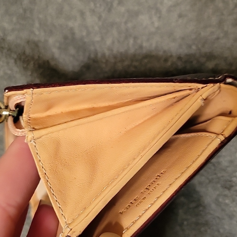 Small Kate Spade wallet snap & zipper closure...sew pictures for condition - Picture 15 of 15